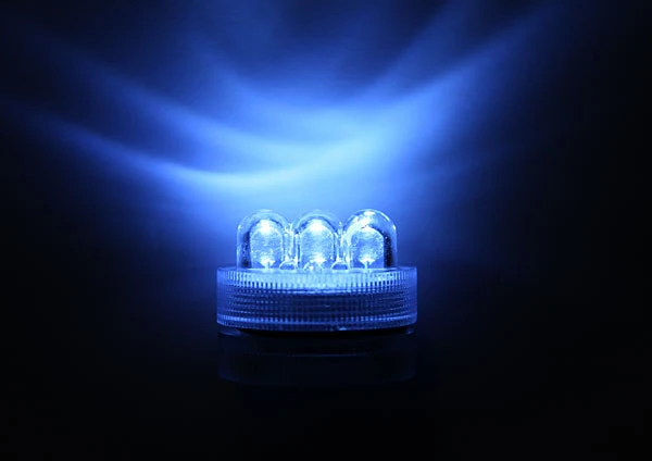 Super Bright 3 LED Blue Waterproof Tea Light - Set Of 10 4 Super Bright 3 LED Blue Waterproof Tea Light - Set Of 10 - Image 2