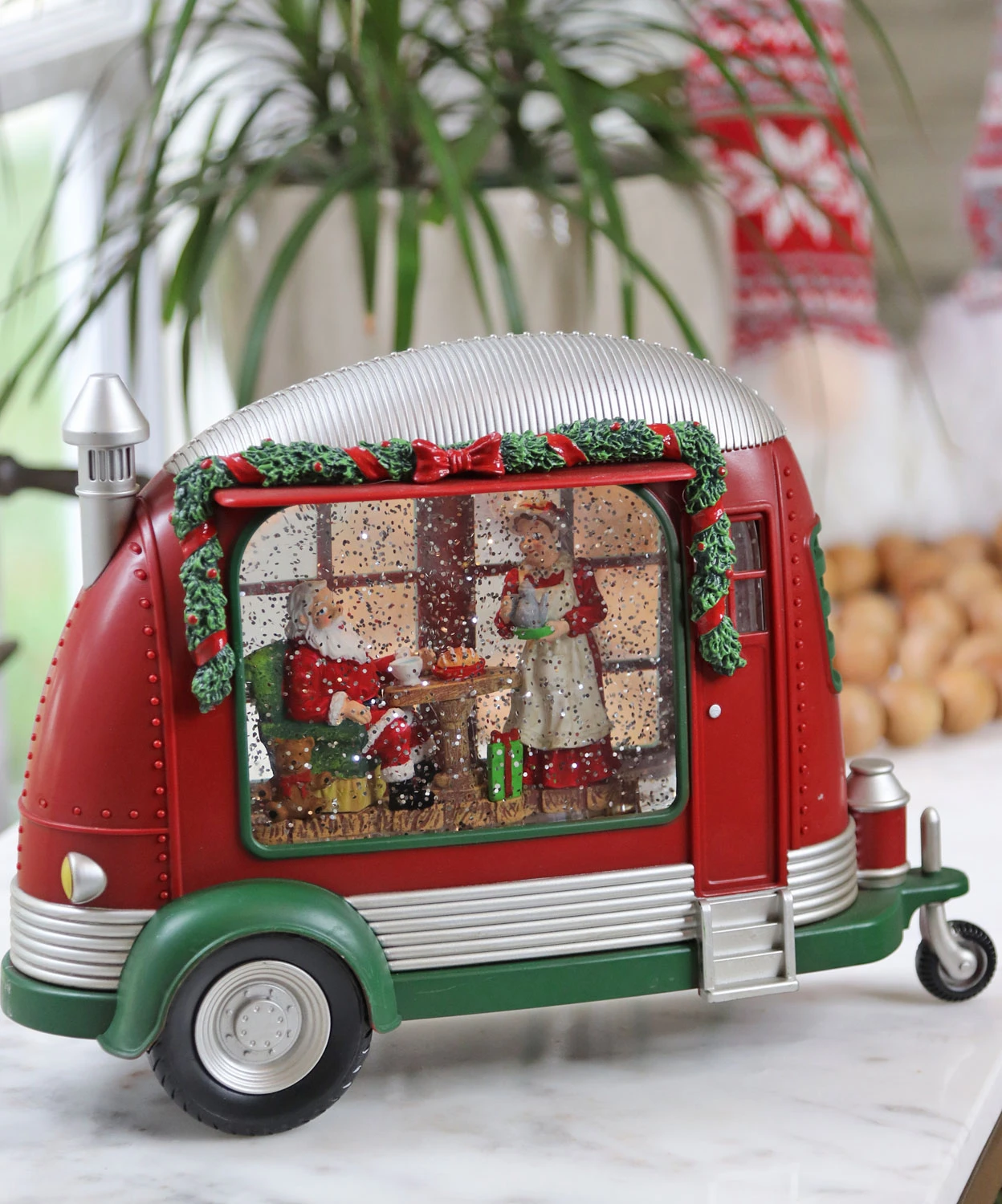 Camper Lighted Water Lantern With Santa And Mrs. Clause In Swirling Glitter 4 Camper Lighted Water Lantern With Santa And Mrs. Clause In Swirling Glitter - Image 2