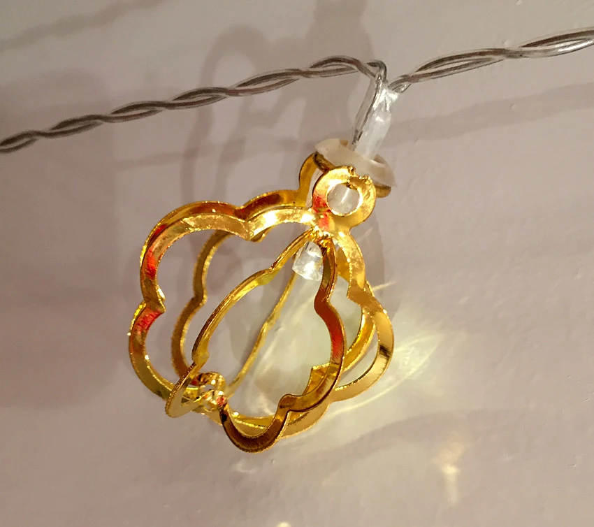 Gold Decorative String Light Battery Operated - 20 Warm White LED's 4 Gold Decorative String Light Battery Operated - 20 Warm White LED's - Image 2