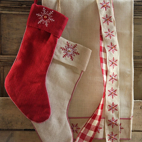 Ivory Snowflake Button Ribbon - High Quality Jute 2.5 Inch X 5 Yards 5 Ivory Snowflake Button Ribbon - High Quality Jute 2.5 Inch X 5 Yards - Image 3