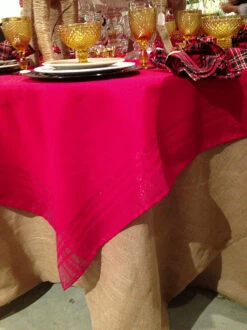 120 Inch Round Top Quality Burlap Lined Table Skirt - Passe Partout Collection -Battery Operated Candles Shop round underlay