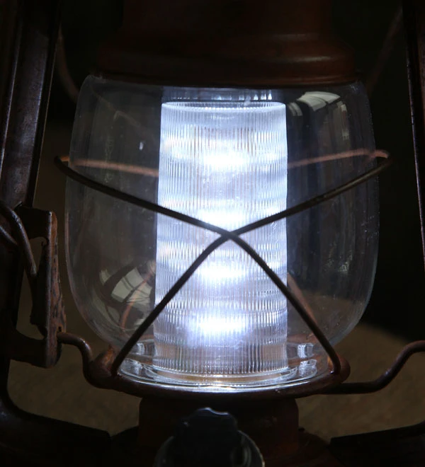 Battery Operated Vintage Style Dimmable Rusty Lantern With 12 LED's 4 Battery Operated Vintage Style Dimmable Rusty Lantern With 12 LED's - Image 2