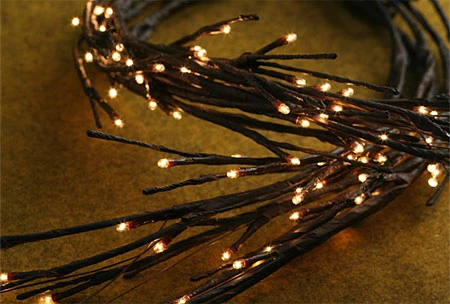 Electric Lighted Willow Garland - 96 Bulbs 5 Feet 6 Electric Lighted Willow Garland - 96 Bulbs 5 Feet - Image 4